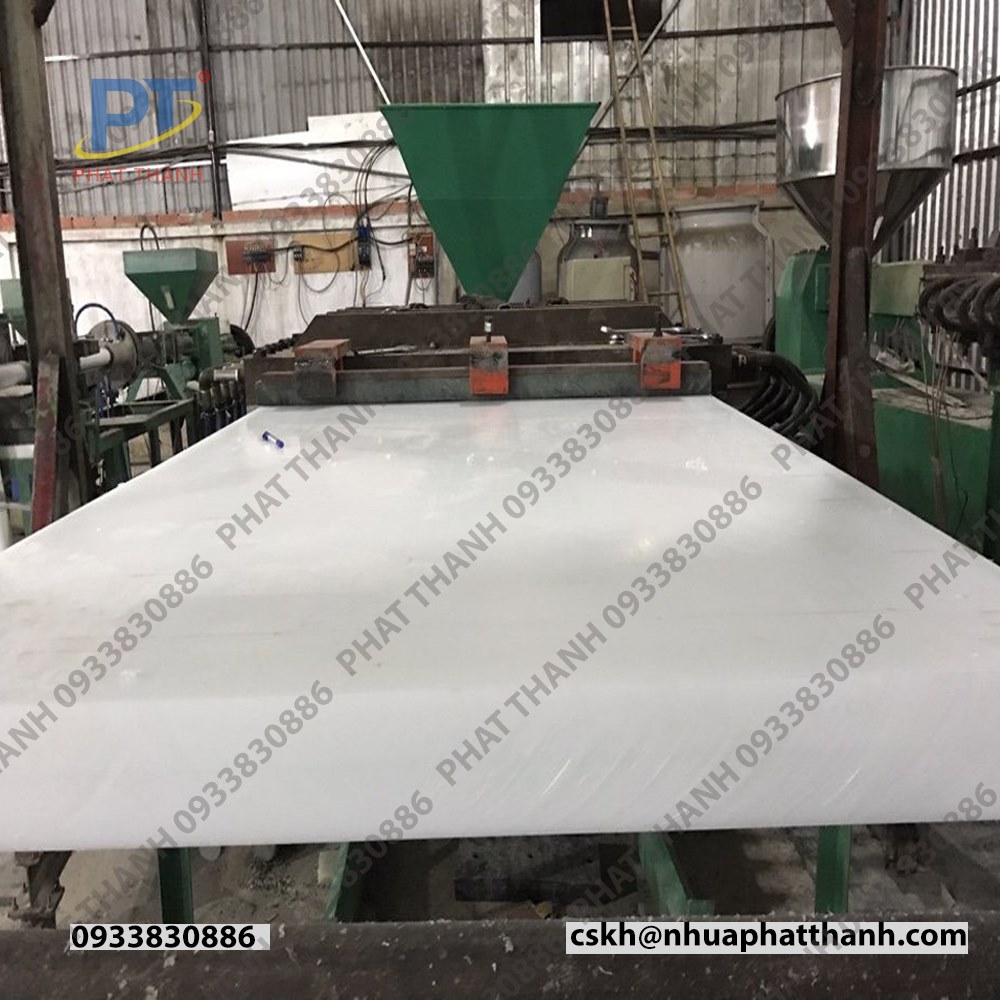 Thớt nhựa trắng công nghiệp loại dày 5cm – cỡ lớn ( 2 mặt trơn)