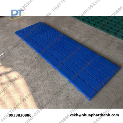 Pallet nhựa lót sàn 1800x600x50 mm màu xanh dương