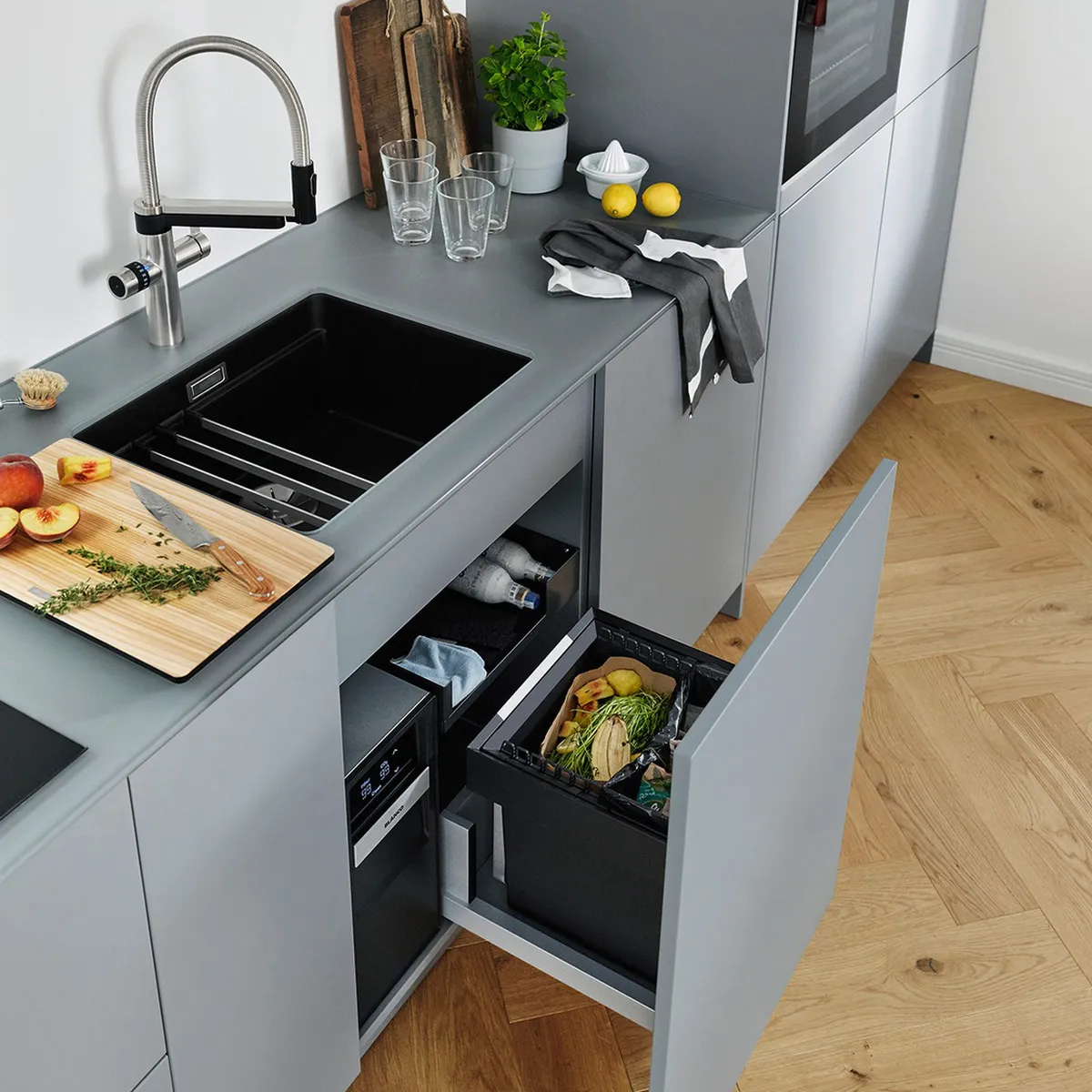 Lợi ích khi sử dụng thùng rác nhà bếp