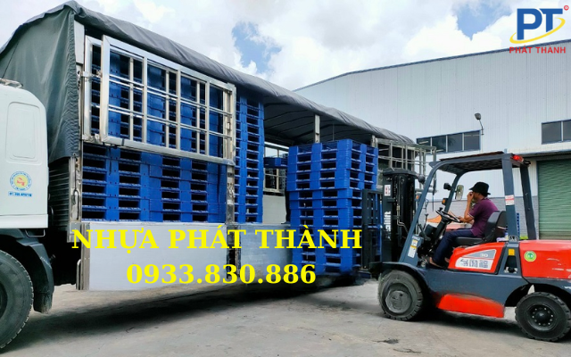 Lô hàng xuất palllet 1 mặt đi Đà Nẵng