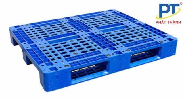pallet nhựa 2 hướng nâng