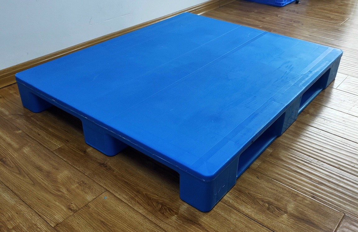 Pallet nhựa liền khối
