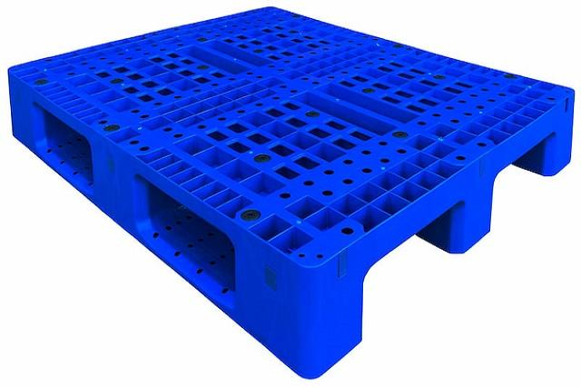 Pallet nhựa mới