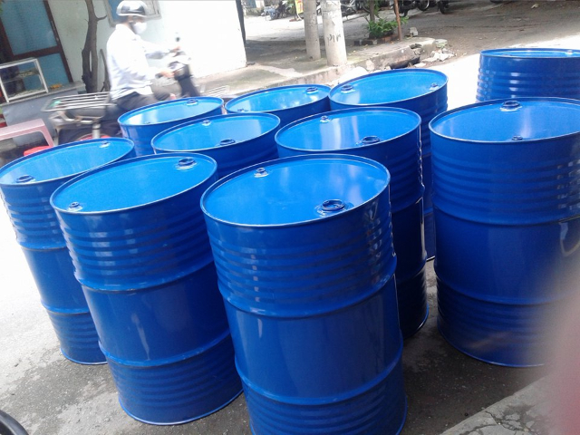 Ưu điểm nổi bật của thùng phi sắt nắp liền
