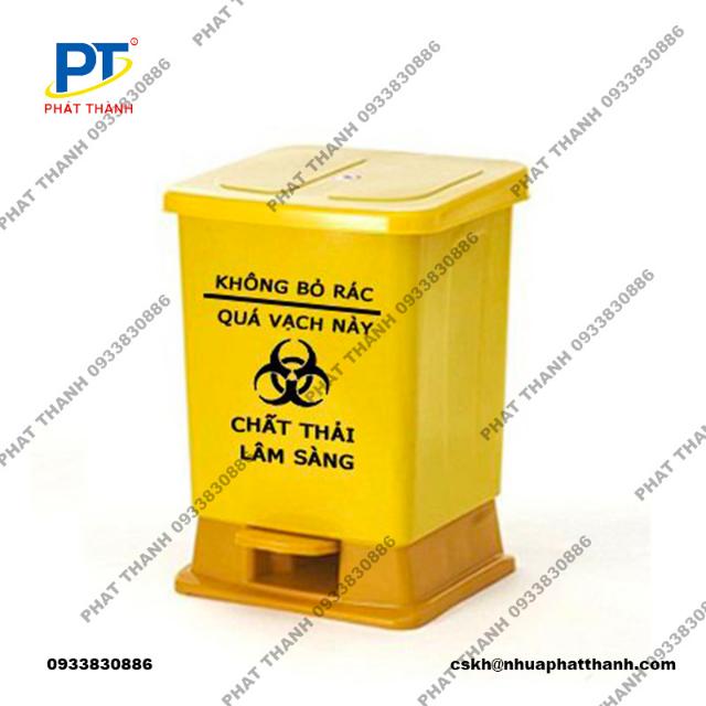 Thùng rác y tế