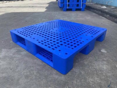 Pallet 3 chân hở 1000x1000x165mm nguyên sinh dương