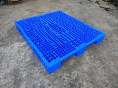 Pallet nhựa 3 chân 1400x1200x150mm