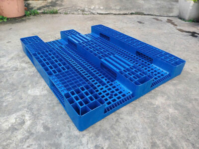 Pallet 3 chân 1400x1200x150mm xanh