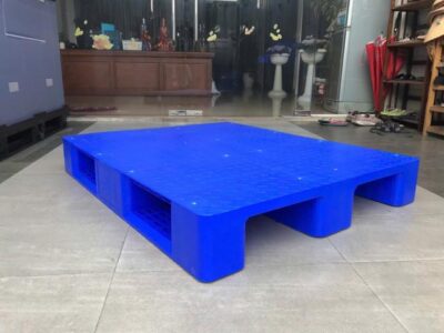 Pallet 3 chân bít 1200x1000x165mm nguyên sinh duơng